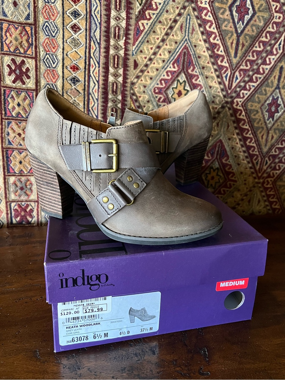 Indigo by Clark’s Gray Leather Buckle Heeled Ankle Boots Size 6.5M  NEW!